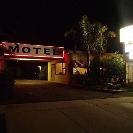 Nhill Oasis Motel Exterior foto